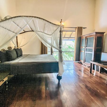 Waterland Hotel Negombo Eksteriør billede