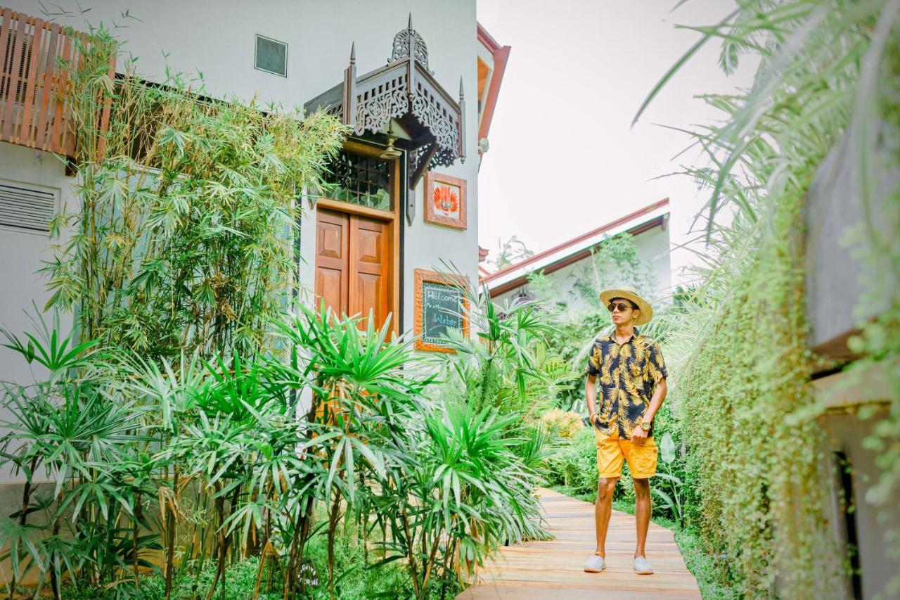 Waterland Hotel Negombo Eksteriør billede